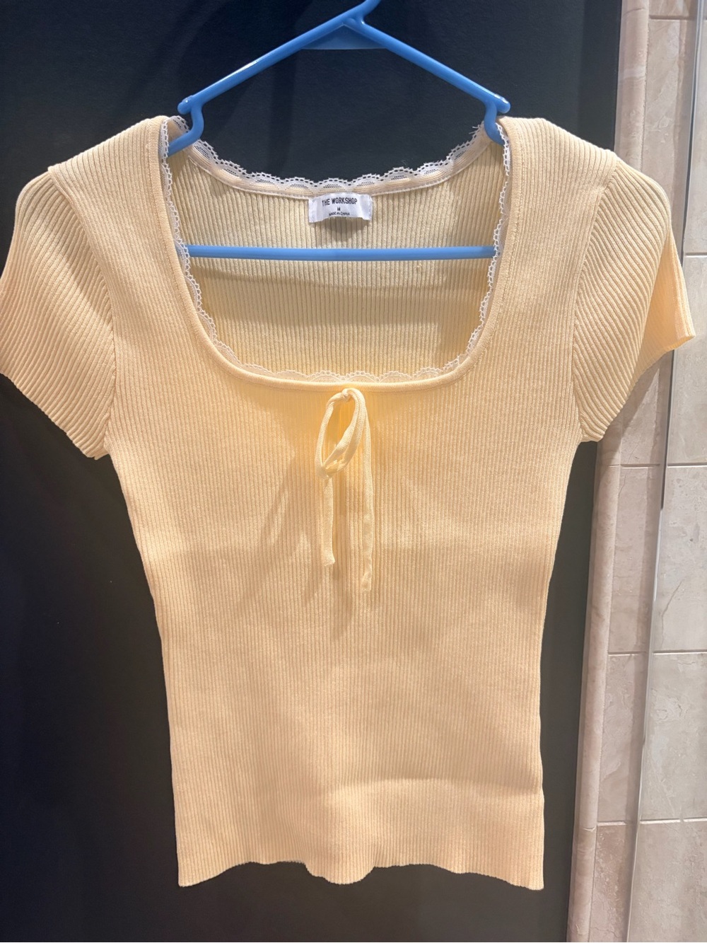 NWOT Butter Yellow The Workshop Women's Yellow Ribbed Tee Adorable